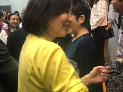 港大男教师AI照片变色情照事件：科技伦理的警示